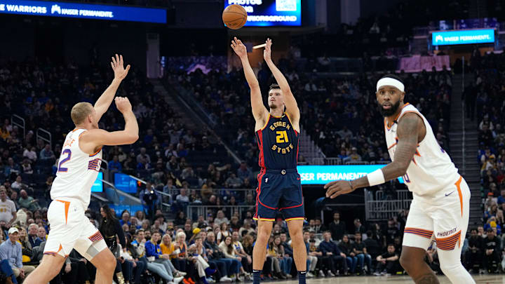 Phoenix Suns v Golden State Warriors
