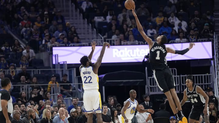 San Antonio Spurs v Golden State Warriors