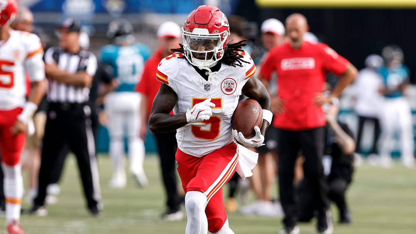 Chiefs' Hollywood Brown to Have Surgery and Placed on IR