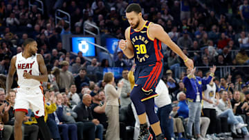 No se descarta que los Golden State Warriors envíen a Stephen Curry al Miami Heat en verano