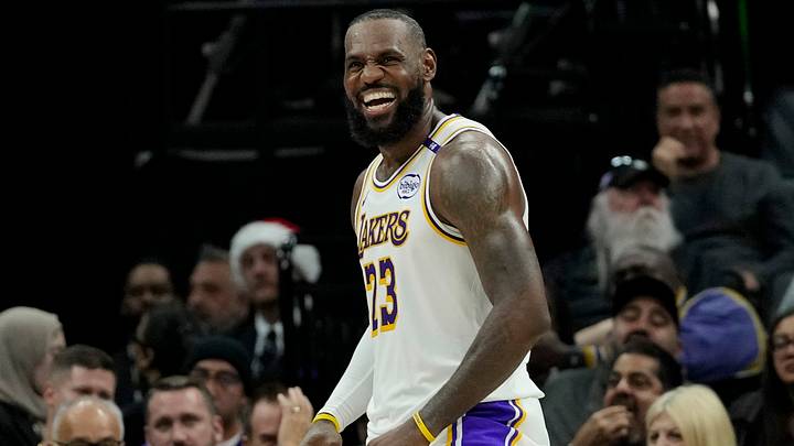 Los Angeles Lakers v Sacramento Kings