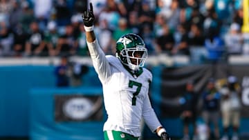 New Tampa Bay Buccaneers edge rusher Haason Reddick took a shot at the Jets in his introductory press conference.