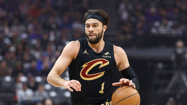 Cleveland Cavaliers v Sacramento Kings