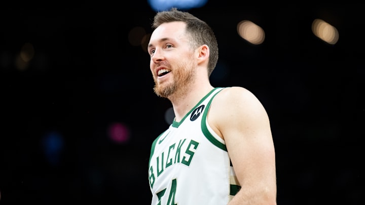 Milwaukee Bucks v Phoenix Suns