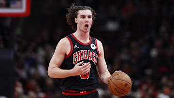 Nov 22, 2024; Chicago, Illinois, USA; Chicago Bulls guard Josh Giddey (3) brings the ball up court against the Atlanta Hawks during the first half at United Center. Mandatory Credit: Kamil Krzaczynski-Imagn Images