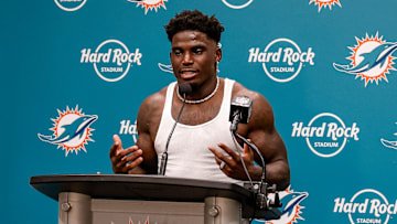 Tyreek Hill habló con la prensa sobre su detención, cuando se dirigía a disputar el juego contra los Jacksonville Jaguars