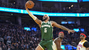 Milwaukee Bucks v Golden State Warriors