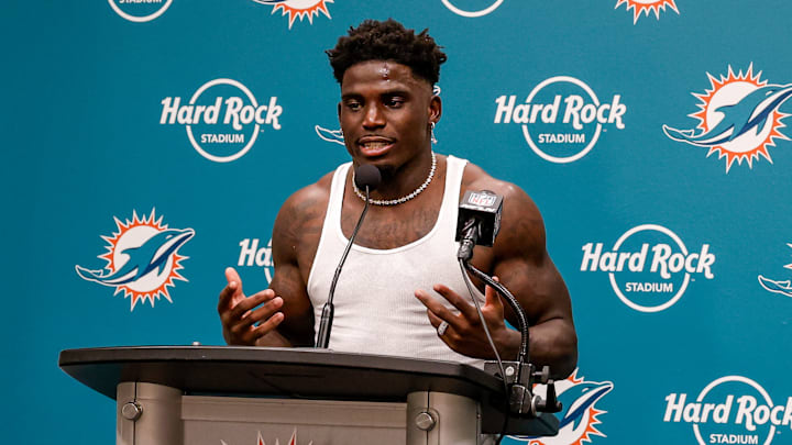 Tyreek Hill habló con la prensa sobre su detención, cuando se dirigía a disputar el juego contra los Jacksonville Jaguars