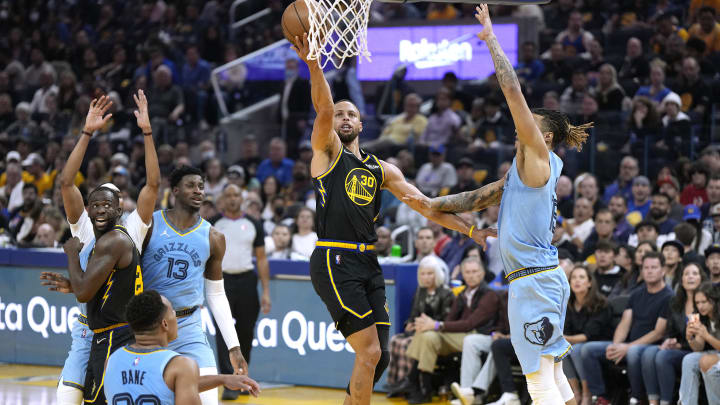 Warriors reciben la visita de los Grizzlies