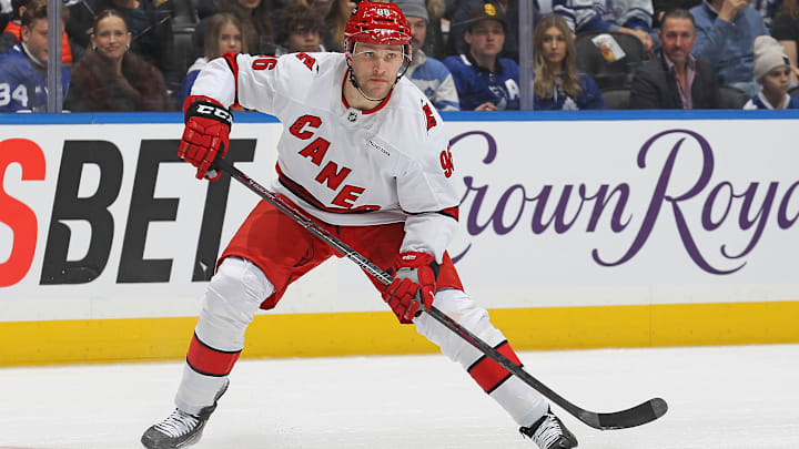 Carolina Hurricanes v Toronto Maple Leafs