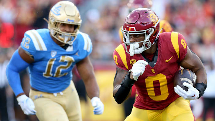 Nov 18, 2023; Los Angeles, California, USA; USC Trojans running back MarShawn Lloyd (0) runs during