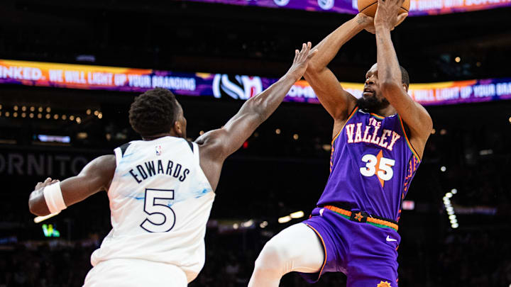 Minnesota Timberwolves v Phoenix Suns