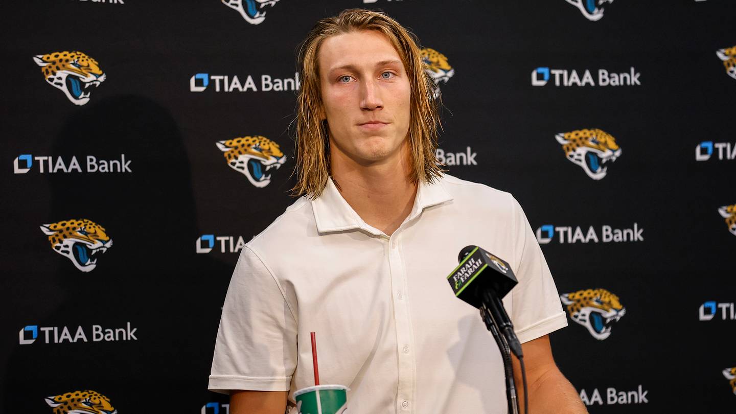 Jaguars QB Trevor Lawrence getting tons of recognition ahead of 2023 season - Vimarsana News
