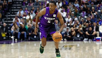 Philadelphia 76ers v Sacramento Kings