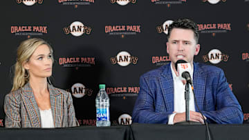 Buster Posey Announces Retirement