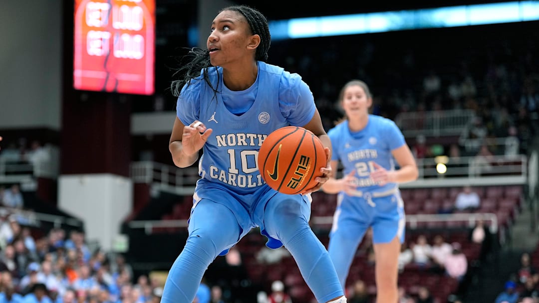 Reniya Kelly during North Carolina v Stanford