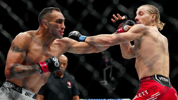 Tony Ferguson fighting Paddy Pimblet