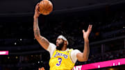 Anthony Davis tiene algunas molestias en la espalda