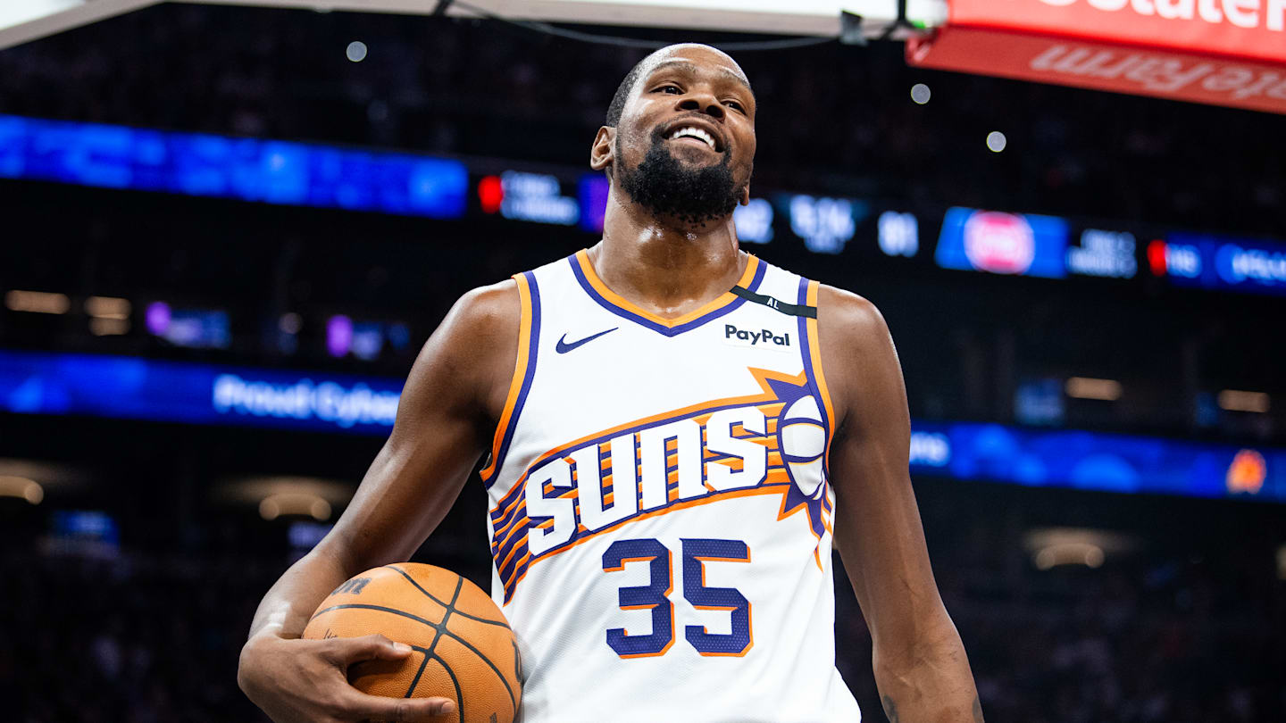 前德州長角牛隊在 2024-25 賽季開始時進入 NBA 名單