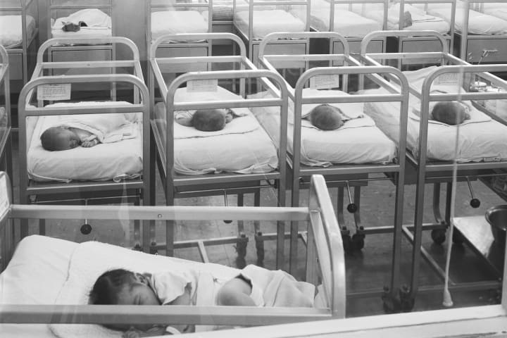 Newborn baby cribs