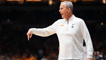 Tennessee head coach Rick Barnes sends out directions to the team during the NCAA Tournament Elite Eight game against Houston at Lucas Oil Stadium in Indianapolis, Ind., on Sunday, March 30, 2025.