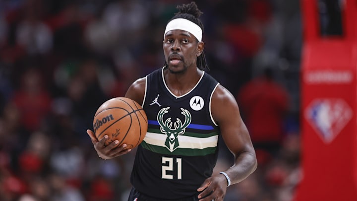 Find Bucks vs. Bulls predictions, betting odds, moneyline, spread, over/under and more for the NBA Playoffs Game 4 matchup. Find Bucks vs. Bulls predictions, betting odds, moneyline, spread, over/under and more for the NBA Playoffs Game 4 matchup.