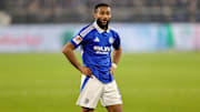Moussa Sylla im Schalke-Trikot. Das königsblaue Dress könnte er noch länger als erwartet tragen.