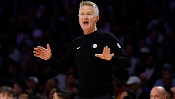 Golden State Warriors v Los Angeles Lakers