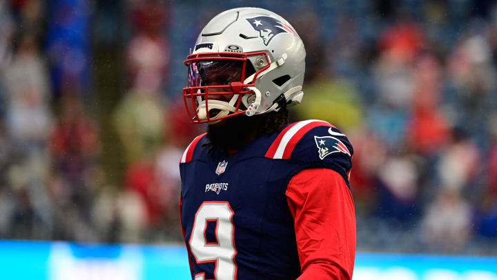 Patriots linebacker Matthew Judon prepares for a game against the Philadelphia Eagles during the 2023 season at Gillette Stadium.