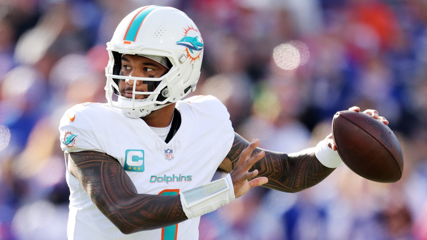 海豚隊球迷不相信 Tua Tagovailoa 在第九週失利後的評論