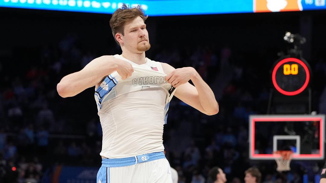 North Carolina Tar Heels center Henri Veesaar (13)