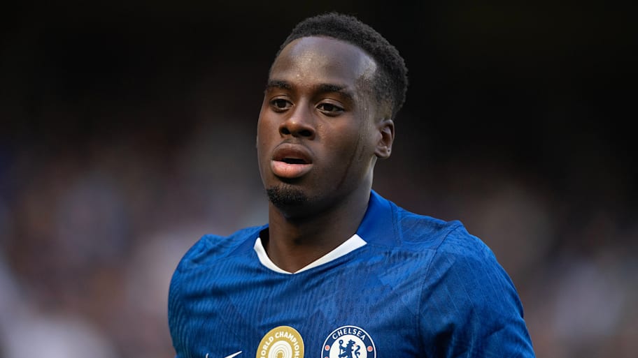 Jamie Gittens is one of multiple players who will make their Premier League debut on Sunday. | IMAGO/Visionhaus