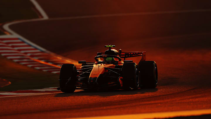 El peso de la corona: qué le ha pasado a McLaren cuando empieza la F1 como campeón doble.