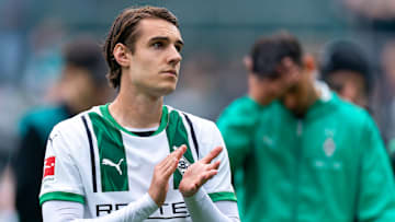 Florian Neuhaus zeigt Reue 