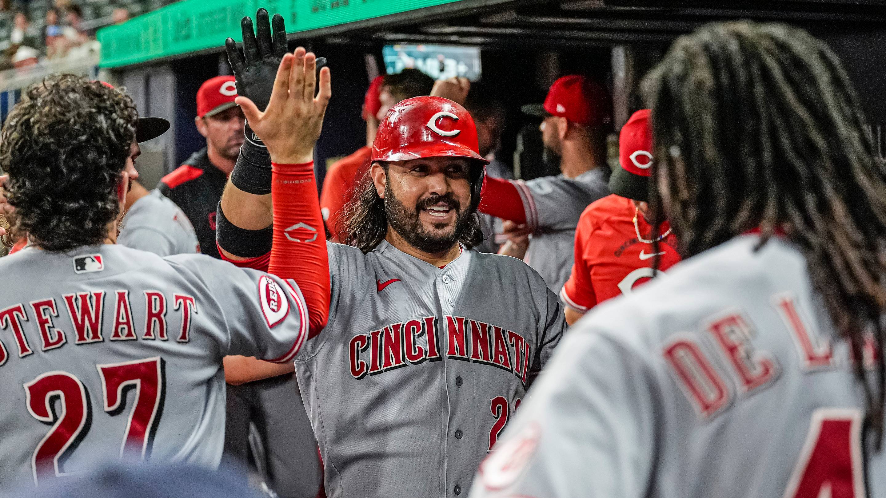 Eugenio Suarez Sends Clear Message About His Reds Future as $16 Million Decision Looms