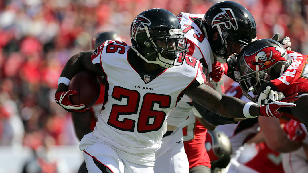Dec 30, 2018; Tampa, FL, USA;  Atlanta Falcons running back Tevin Coleman (26) runs with the ball