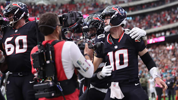 Houston Texans quarterback Davis Mills