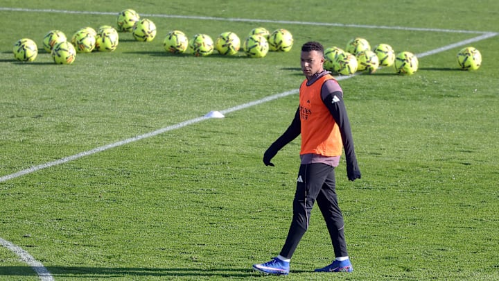 FBL-ESP-LIGA-REAL MADRID-TRAINING