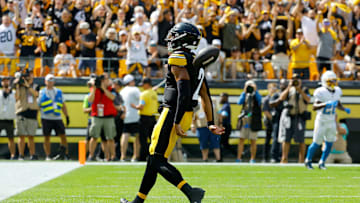 Los Angeles Chargers v Pittsburgh Steelers