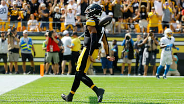Los Angeles Chargers v Pittsburgh Steelers