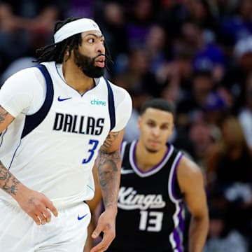 Dallas Mavericks forward Anthony Davis is a great prop target tonight.