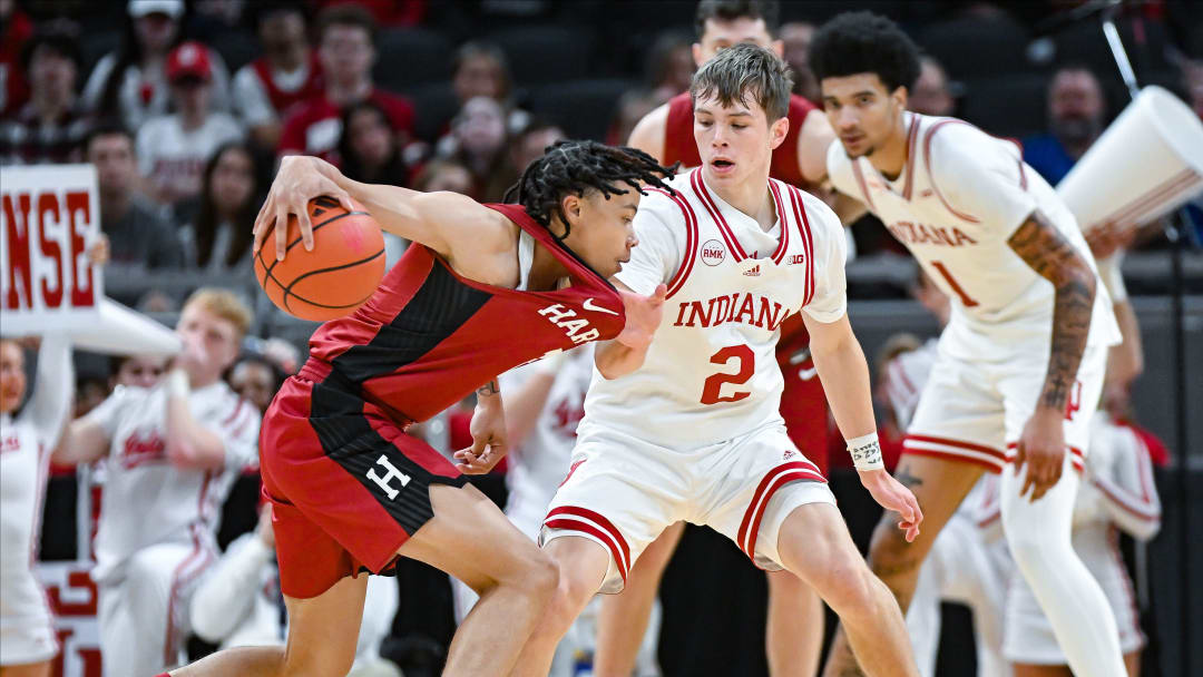 Indiana Hoosiers guard Gabe Cupps (2) defends Harvard Crimson guard Malik Mack (2) during the game against Harvard in Gainbridge Fieldhouse in Indianapolis, Ind. on Sunday, Nob. 26, 2023.