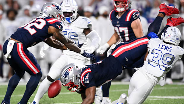 New England Patriots running back Antonio Gibson 