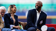 CC Sabathia recibió la llamada de exaltación al Salón de la Fama, al teléfono de su esposa Amber 