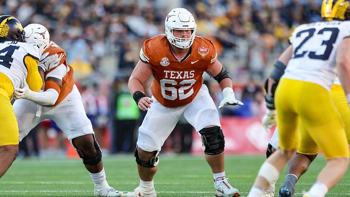 2025 Cheez-It Citrus Bowl - Texas v Michigan