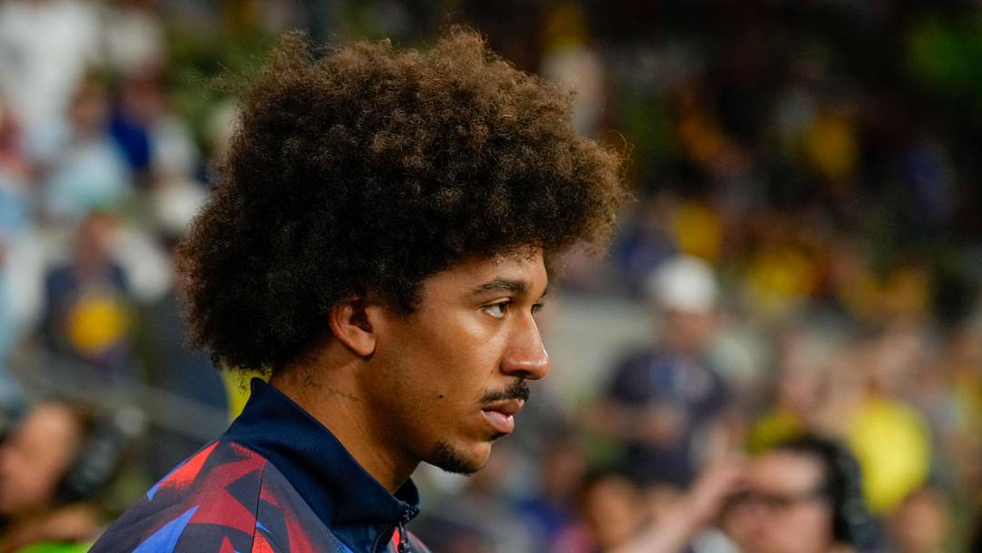 Oct 10, 2025; Austin, Texas, USA; United States defender Chris Richards (3) during player introductions at Q2 Stadium. Mandatory Credit: Scott Coleman-Imagn Images