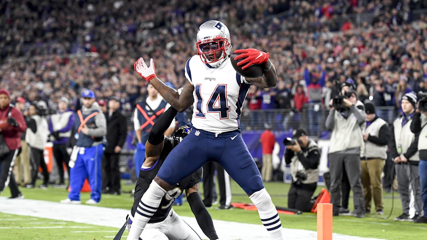 Former Falcons WR Mohamed Sanu Announces NFL Retirement After Decade