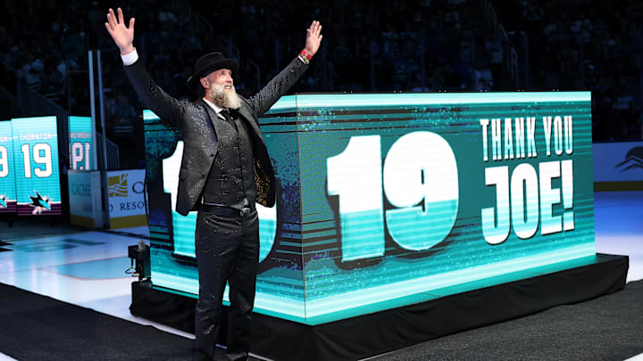 Nov 23, 2024; San Jose, California; San Jose Sharks former player Joe Thornton waves to the crowd following a ceremony honoring him and retiring his number 19 jersey before a game between the San Jose Sharks and the Buffalo Sabres at SAP Center. Mandatory Credit: Ezra Shaw/Pool Photo via Imagn Images Nov 23, 2024; San Jose, California; San Jose Sharks former player Joe Thornton waves to the crowd following a ceremony honoring him and retiring his number 19 jersey before a game between the San Jose Sharks and the Buffalo Sabres at SAP Center. Mandatory Credit: Ezra Shaw/Pool Photo via Imagn Images
