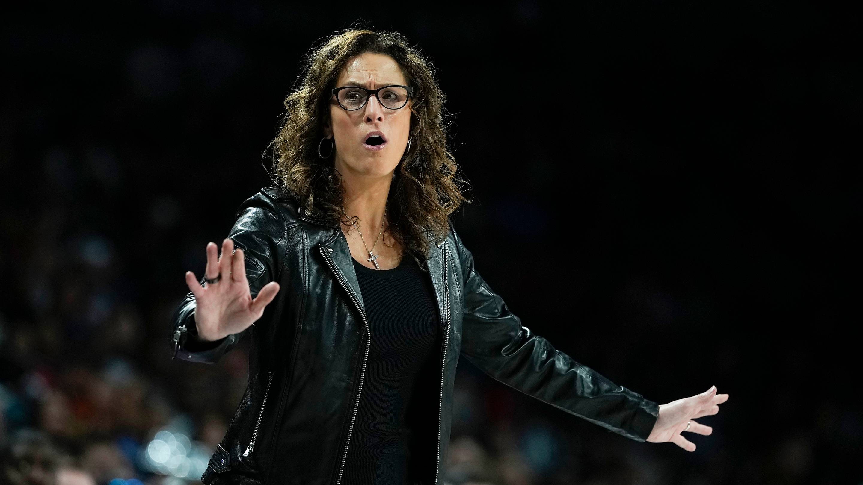Fever Firing GM Amber Cox Could Spell Trouble for Stephanie White