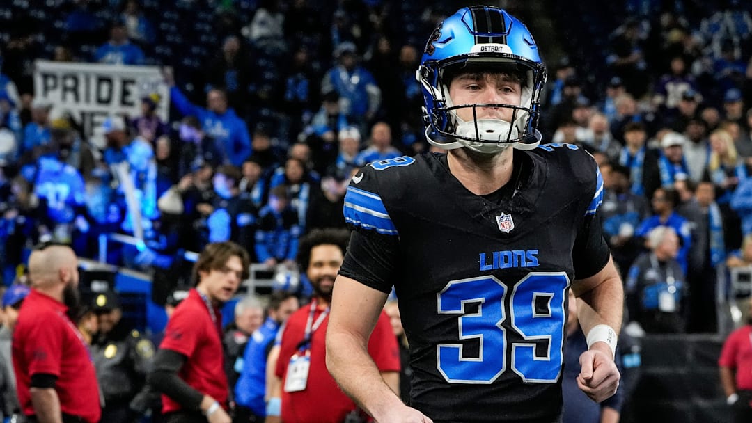 Detroit Lions place kicker Jake Bates (39) takes the field for warm up before the game between Detroit Lions and Minnesota Vikings at Ford Field in Detroit on Sunday, Jan. 5, 2025.